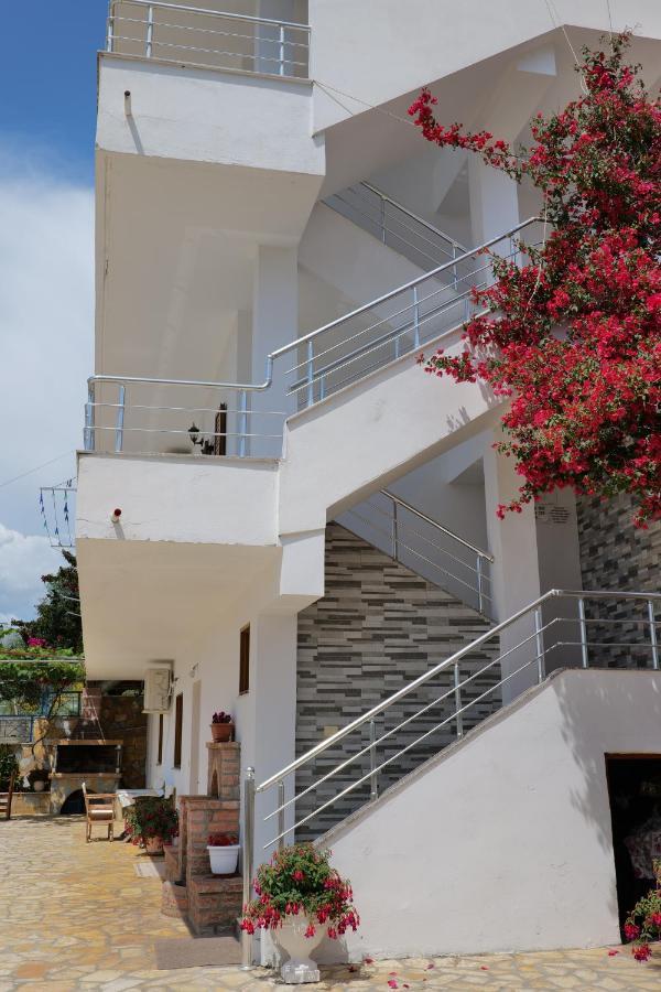 Vila Genci Εξαμίλιο Εξωτερικό φωτογραφία